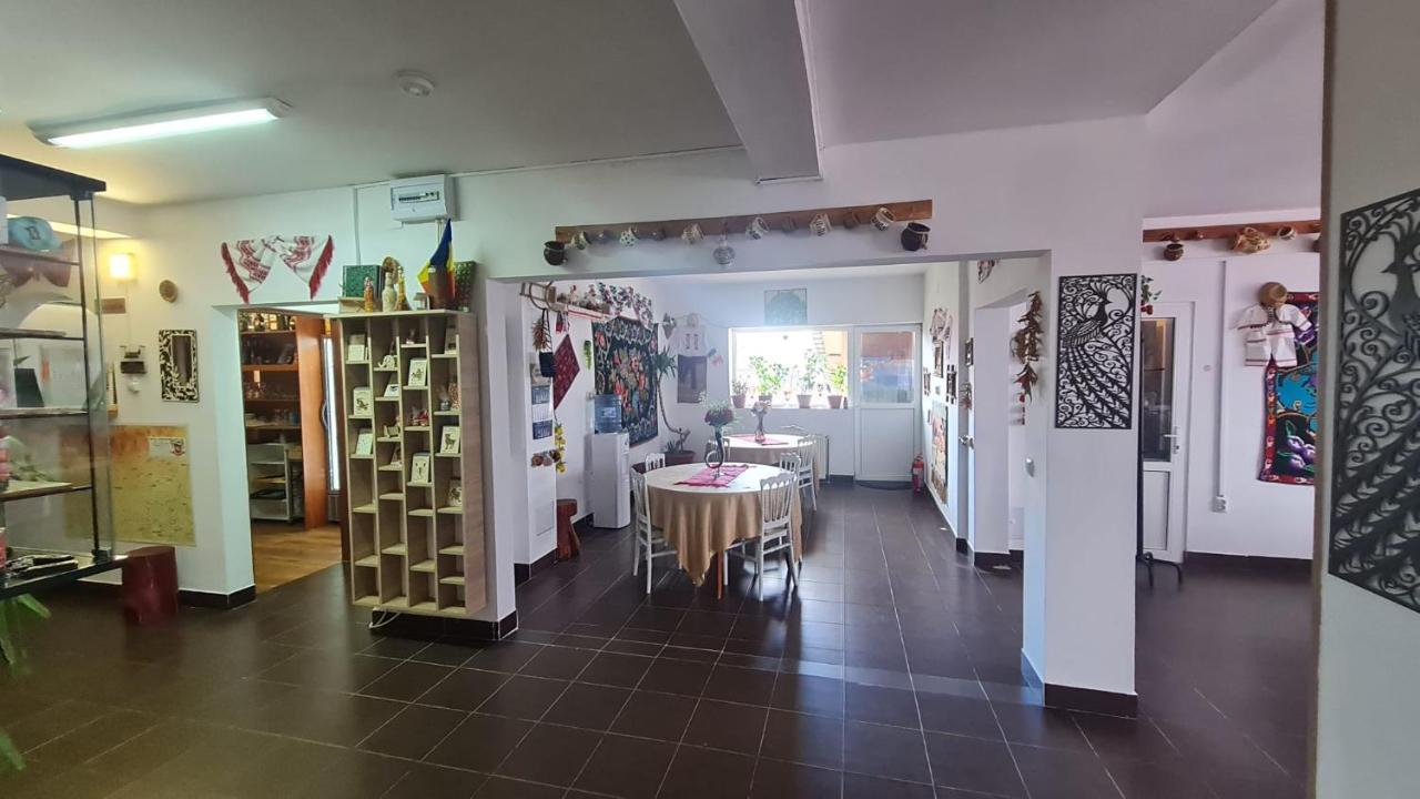 Pensiune Runcu Stone Bagian luar foto