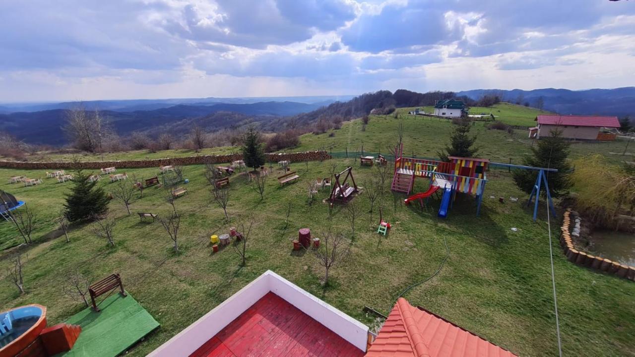 Pensiune Runcu Stone Bagian luar foto