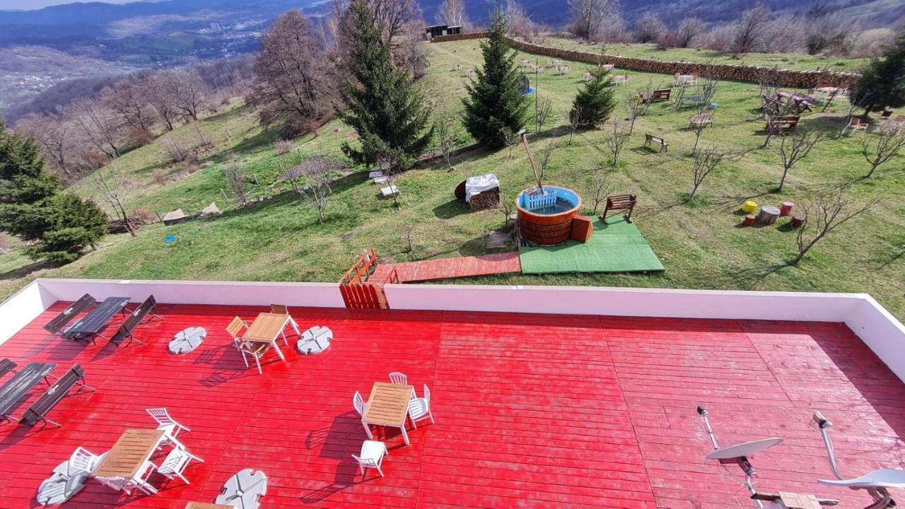 Pensiune Runcu Stone Bagian luar foto